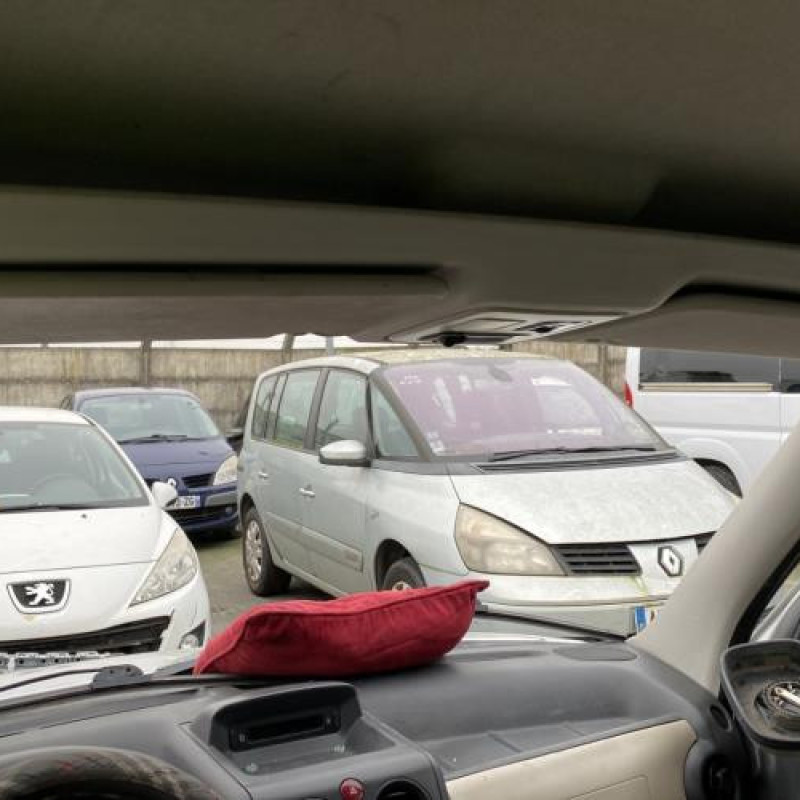 Calandre PEUGEOT PARTNER 1 Photo n°18