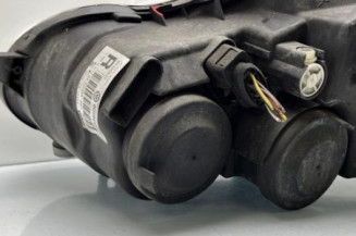 Optique avant principal droit (feux)(phare) VOLKSWAGEN POLO 4