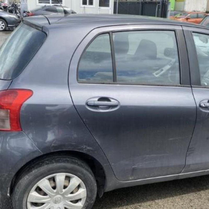 Pretensionneur de ceinture avant gauche TOYOTA YARIS 2 Photo n°19
