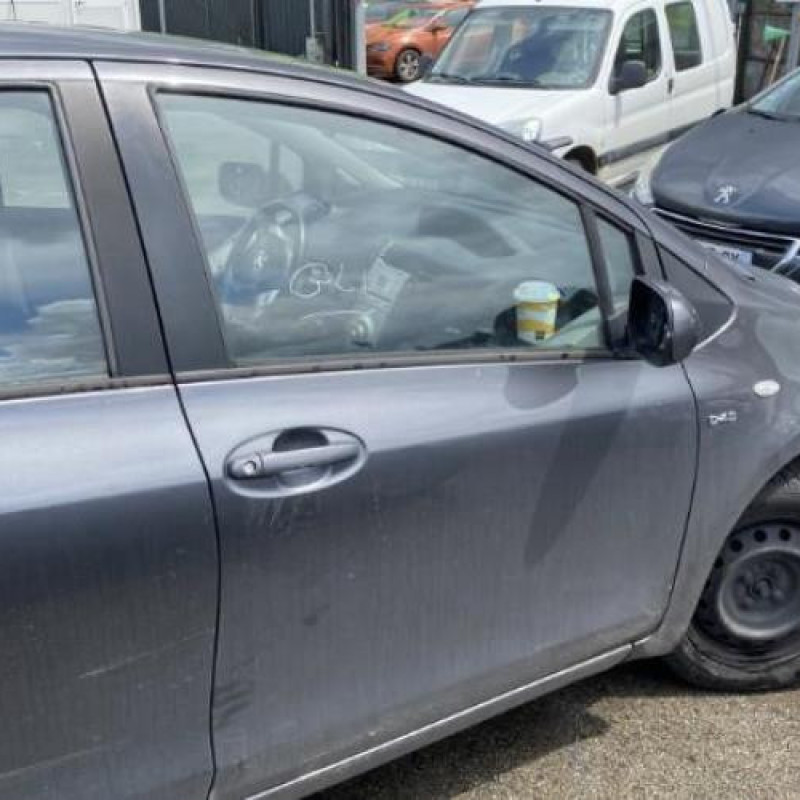 Pretensionneur de ceinture avant gauche TOYOTA YARIS 2 Photo n°20
