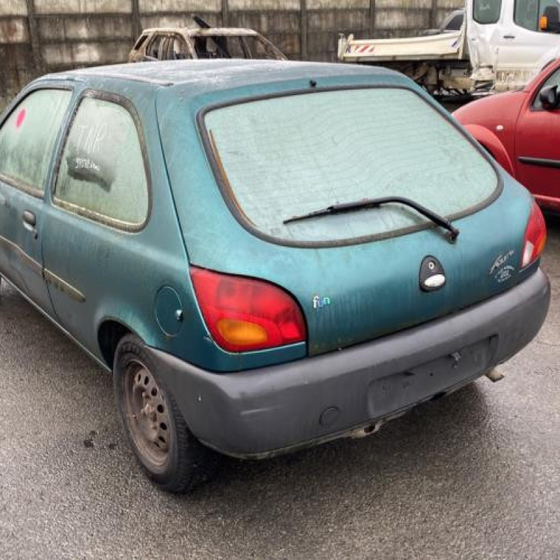 Pare choc avant FORD FIESTA 4 Photo n°11