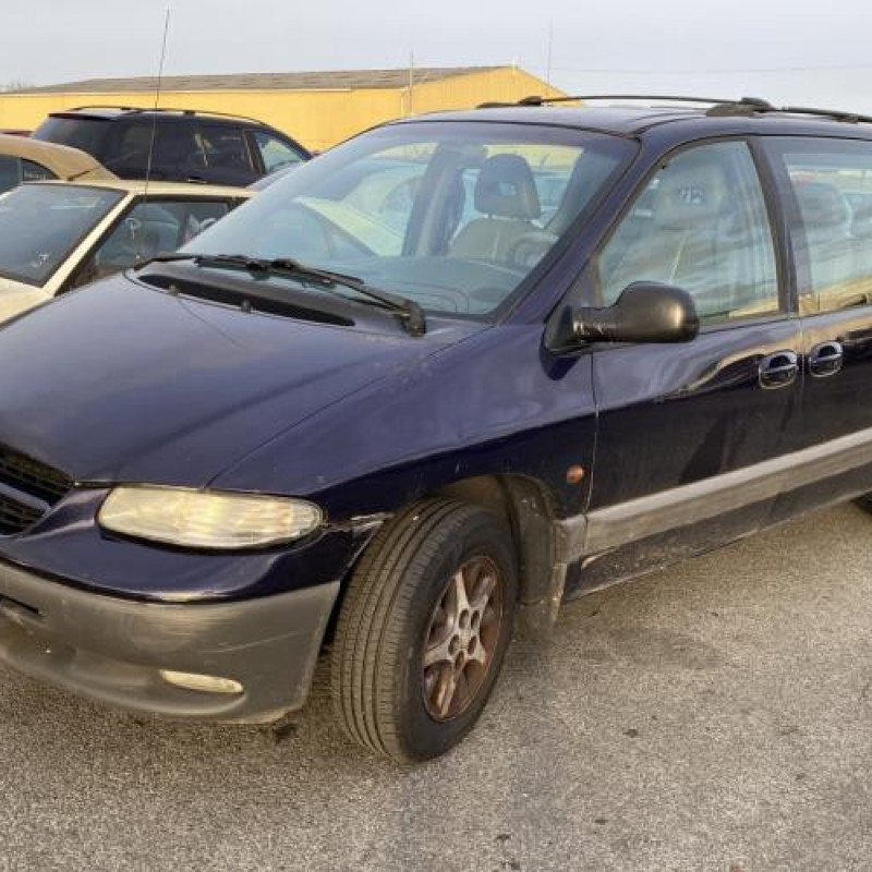 Pare choc avant CHRYSLER GRAND VOYAGER 3 Photo n°7