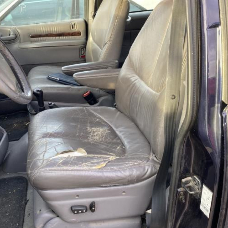 Pare choc avant CHRYSLER GRAND VOYAGER 3 Photo n°17
