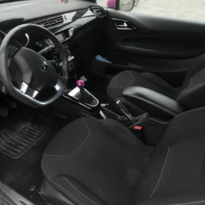 Ceinture avant droit CITROEN DS3 Photo n°5