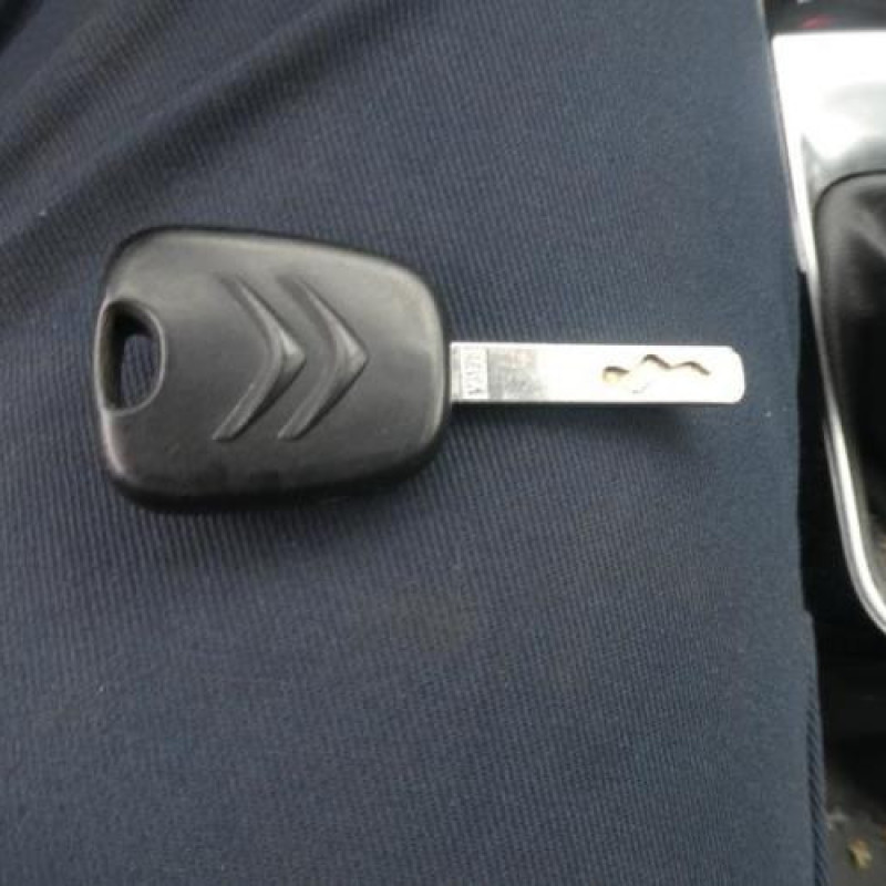 Ceinture avant droit CITROEN DS3 Photo n°9