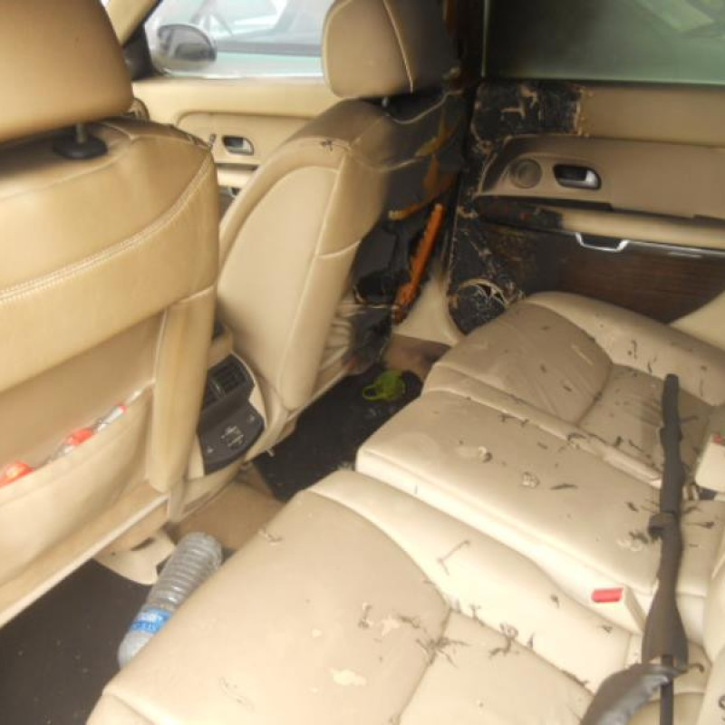 Vitre arriere droit CITROEN C6 Photo n°6