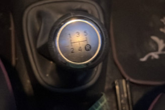 PEUGEOT 107 PHASE 3 1.0i - 12V