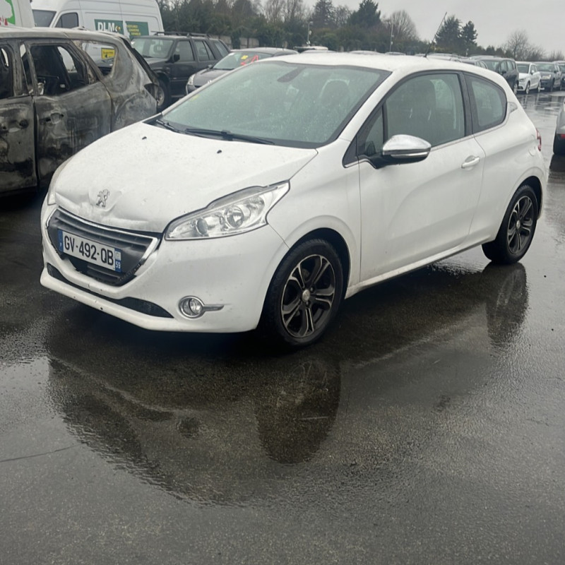 PEUGEOT 208 1 PHASE 1 1.4 HDI - 8V TURBO Photo n°1