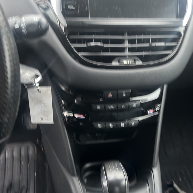 PEUGEOT 208 1 PHASE 1 1.4 HDI - 8V TURBO Photo n°9