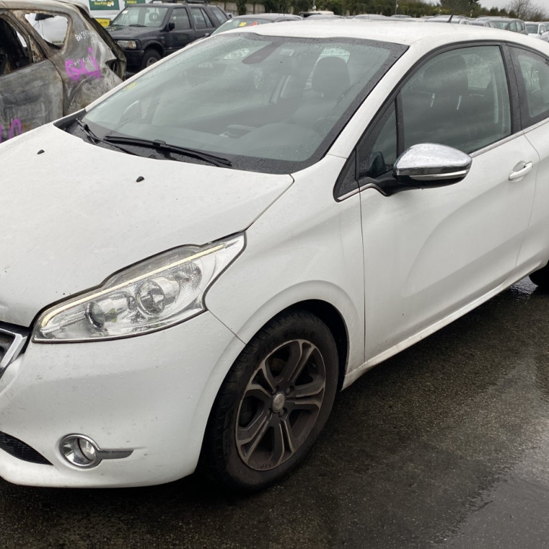 PEUGEOT 208 1 PHASE 1 1.4 HDI - 8V TURBO Photo n°12