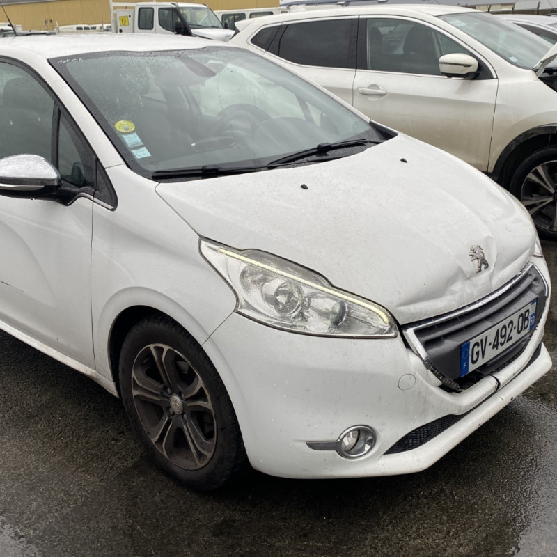 PEUGEOT 208 1 PHASE 1 1.4 HDI - 8V TURBO Photo n°13