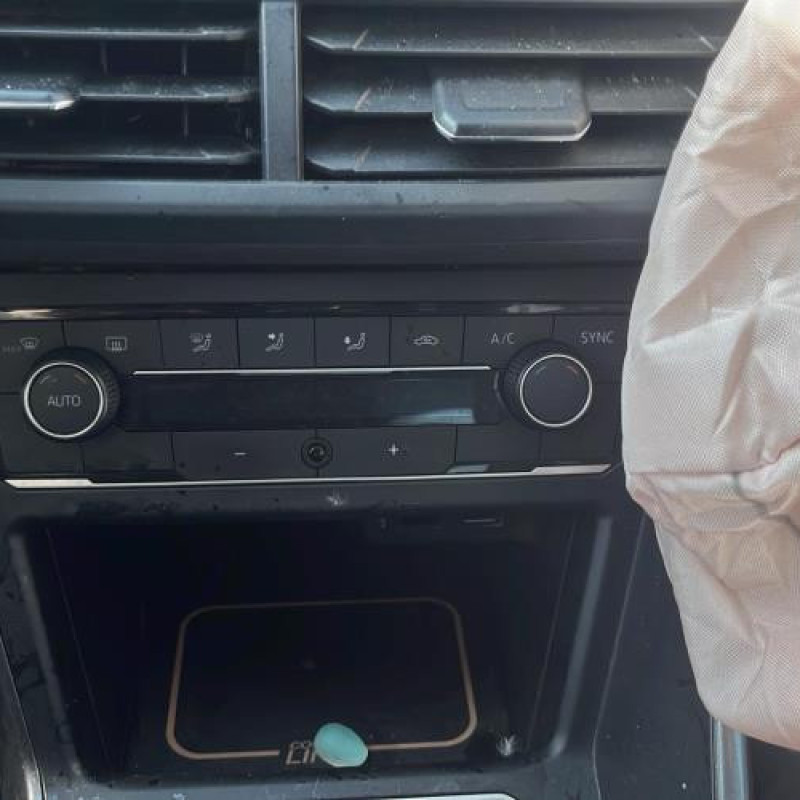 Ecran GPS VOLKSWAGEN POLO 6 Photo n°18