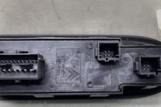 Interrupteur de leve vitre avant gauche CITROEN C3 2
