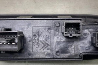Interrupteur de leve vitre avant gauche CITROEN C3 2