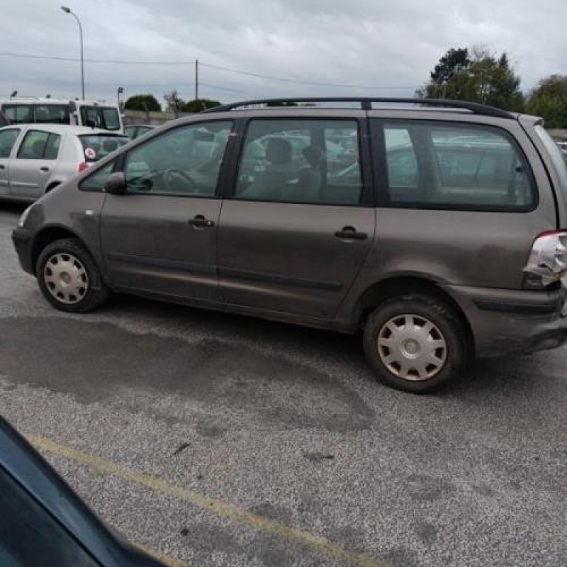 Pare choc avant FORD GALAXY 1 Photo n°8