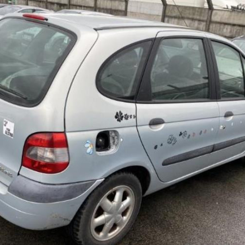 Moteur RENAULT SCENIC 1 Photo n°8