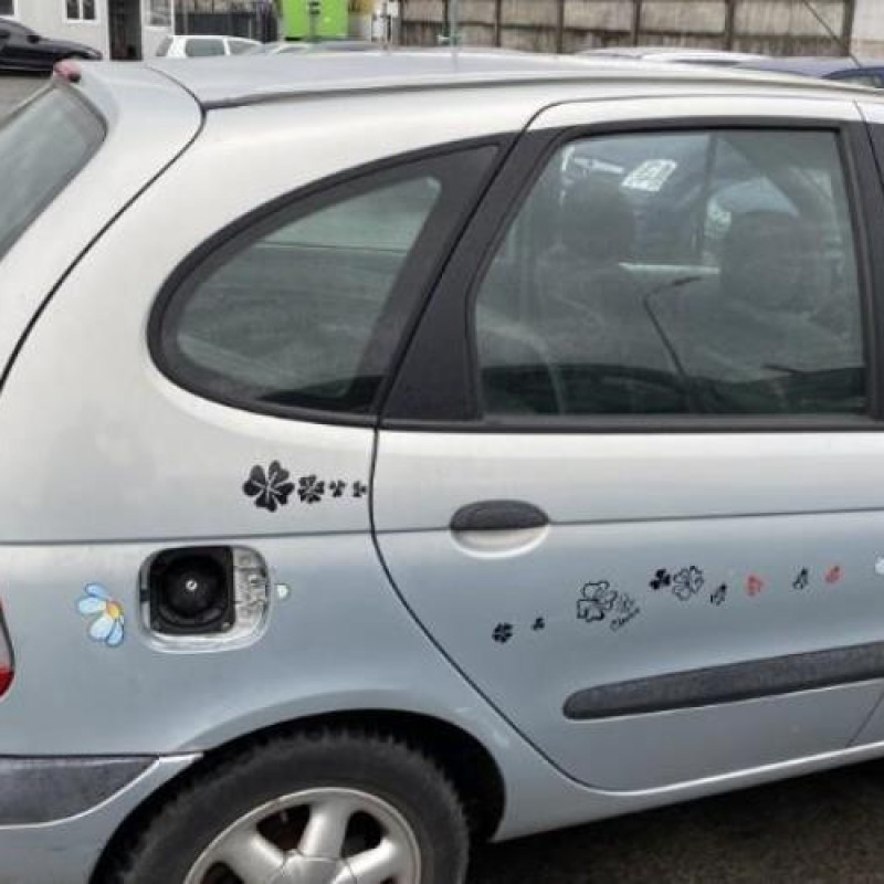 Moteur RENAULT SCENIC 1 Photo n°10