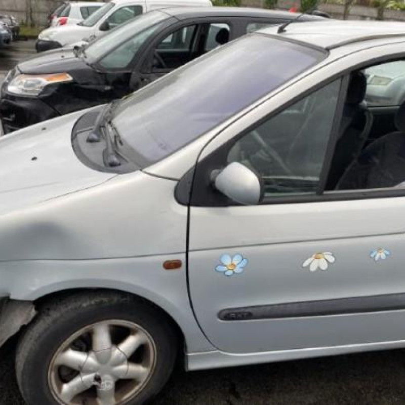 Moteur RENAULT SCENIC 1 Photo n°13