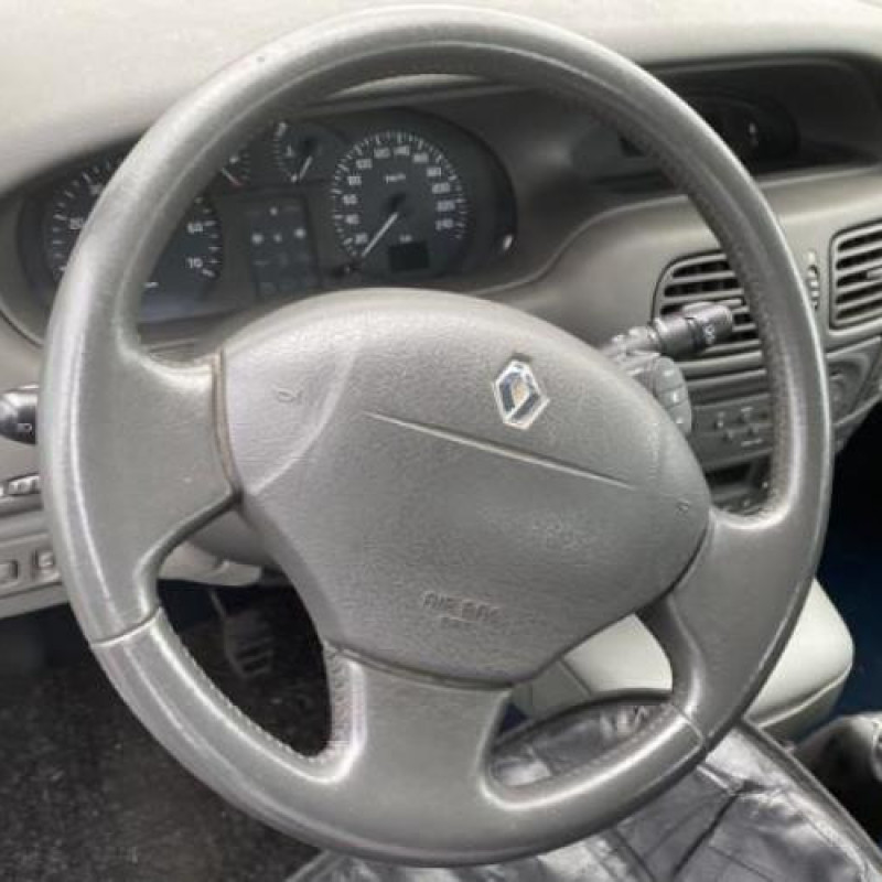 Moteur RENAULT SCENIC 1 Photo n°18