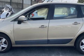 Feu arriere secondaire gauche (feux) RENAULT SCENIC 3