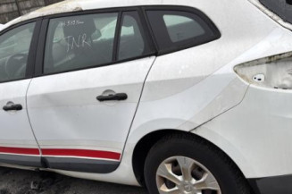 Feu arriere secondaire gauche (feux) RENAULT MEGANE 3