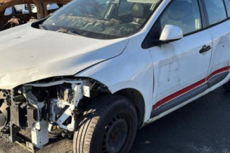 Moteur essuie glace avant RENAULT MEGANE 3