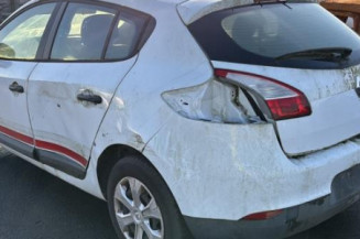 Moteur essuie glace avant RENAULT MEGANE 3