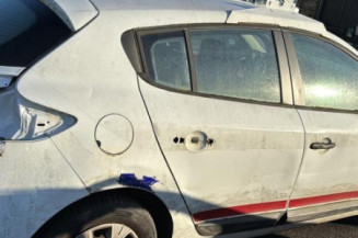 Moteur essuie glace avant RENAULT MEGANE 3