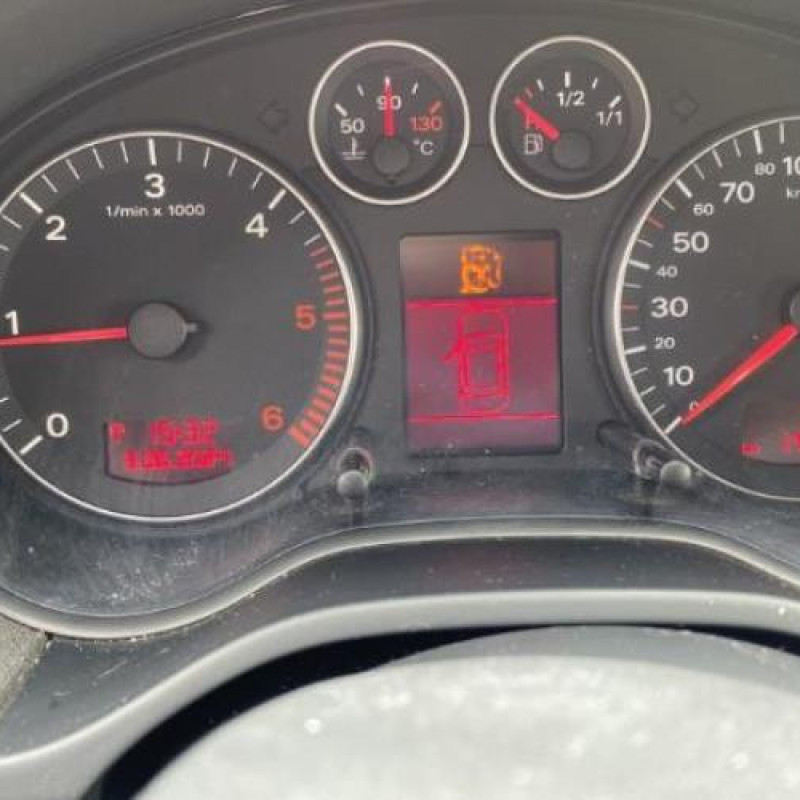 Moteur essuie glace avant AUDI A3 2 Photo n°19