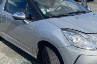 Bouton de warning CITROEN DS3