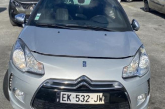 Bouton de warning CITROEN DS3