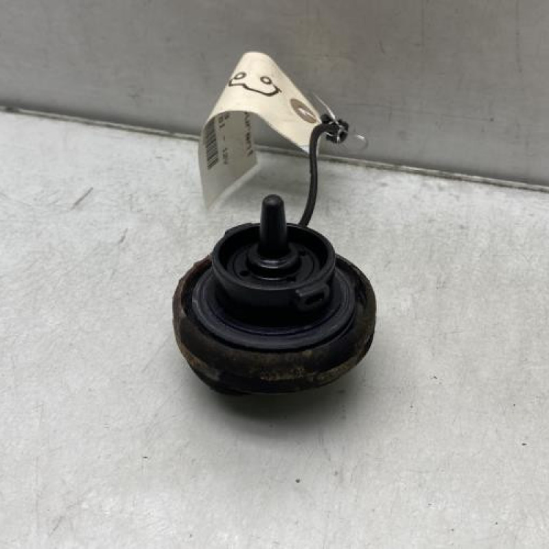 Bouchon de carburant VOLKSWAGEN POLO 6 Photo n°3