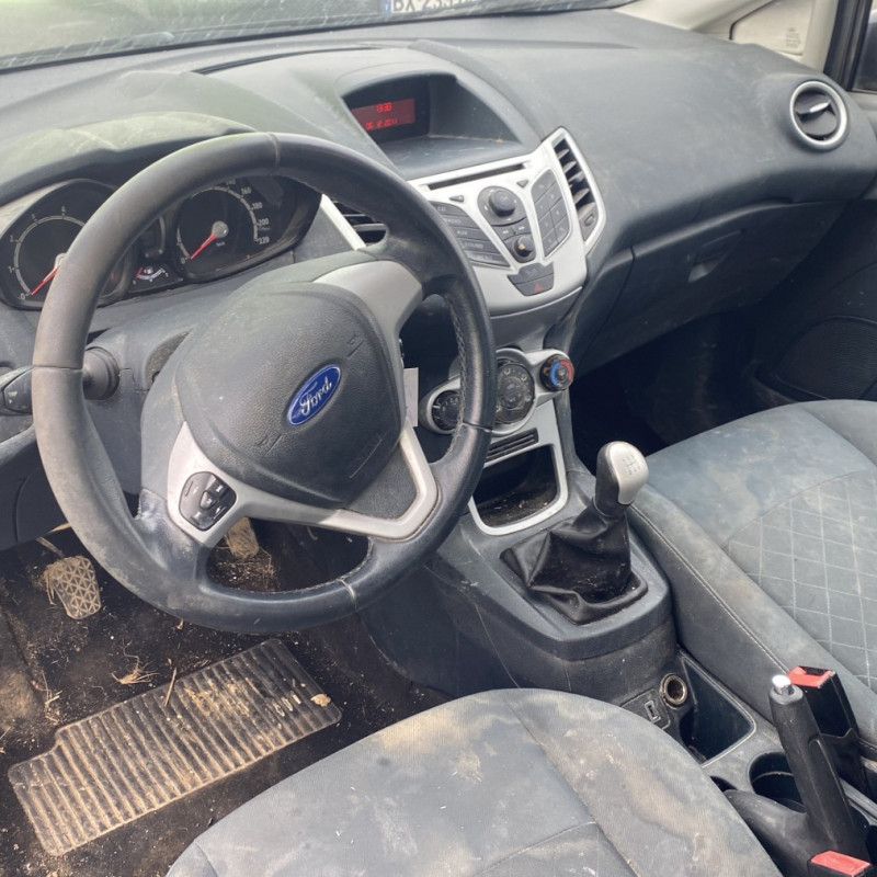 FORD FIESTA 6 PHASE 1 1.25i - 16V Photo n°24