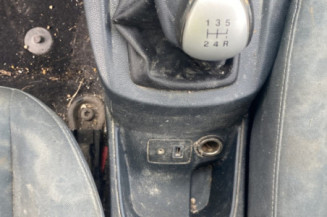 FORD FIESTA 6 PHASE 1 1.25i - 16V