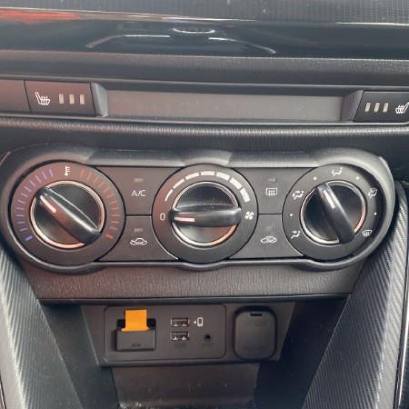 MAZDA 2 3 PHASE 2 1.5i - 16V Photo n°8