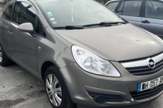 Boite de vitesses OPEL CORSA D