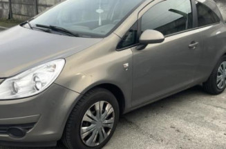 Boite de vitesses OPEL CORSA D