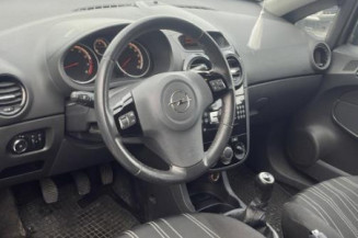 Boite de vitesses OPEL CORSA D