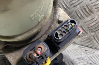 Pompe de direction DACIA DUSTER 1