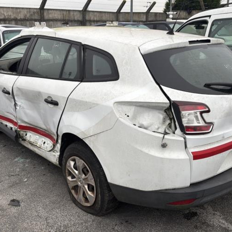Boitier UCH RENAULT MEGANE 3 Photo n°6