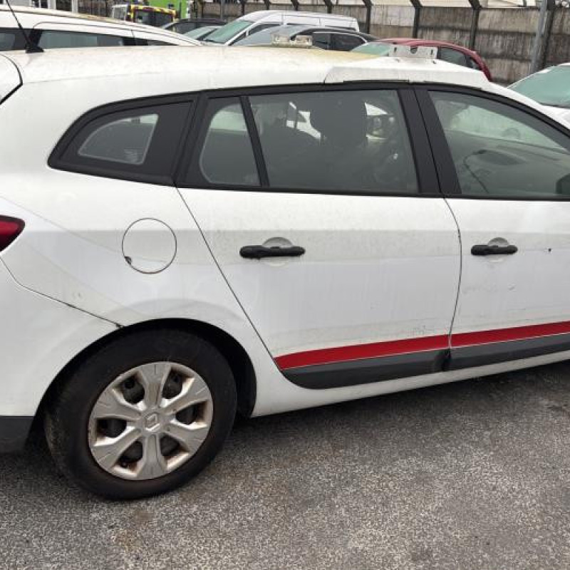 Boitier UCH RENAULT MEGANE 3 Photo n°9