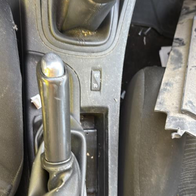 Boitier UCH RENAULT MEGANE 3 Photo n°19