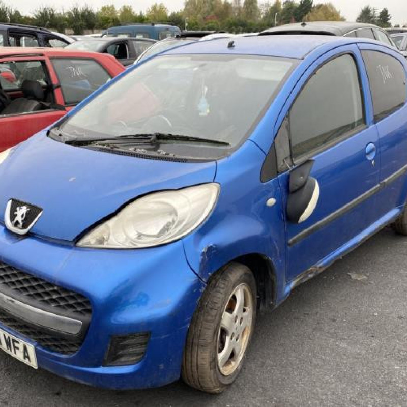 Porte avant droit PEUGEOT 107 Photo n°9