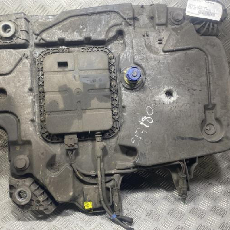 Reservoir AdBlue PEUGEOT 508 1 SW Photo n°1