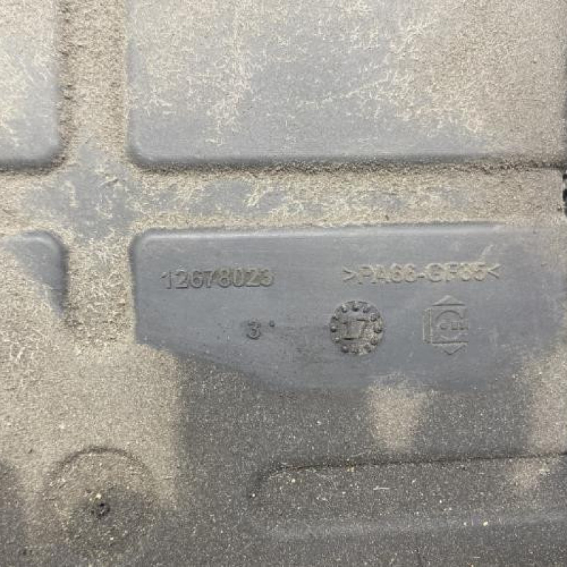 Reservoir AdBlue PEUGEOT 508 1 SW Photo n°4