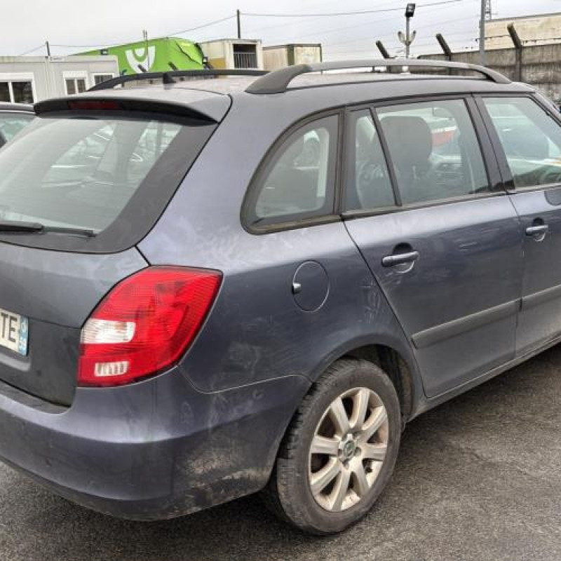 Retroviseur droit SKODA FABIA 2 Photo n°8