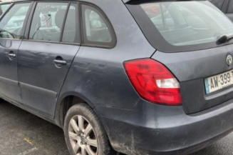 Retroviseur droit SKODA FABIA 2