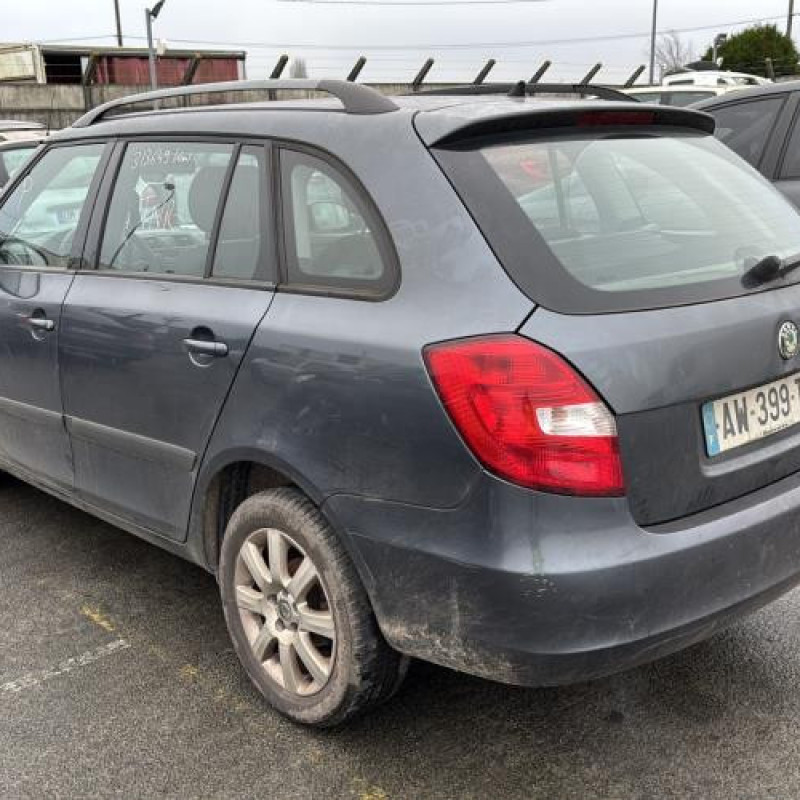 Retroviseur droit SKODA FABIA 2 Photo n°9