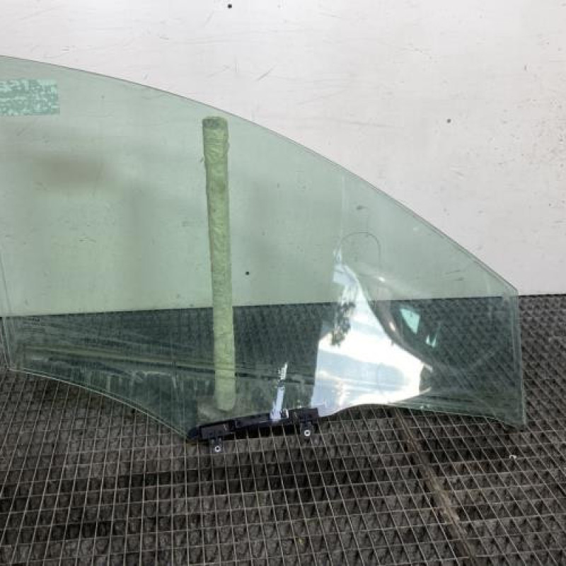 Vitre avant gauche RENAULT KADJAR Photo n°6
