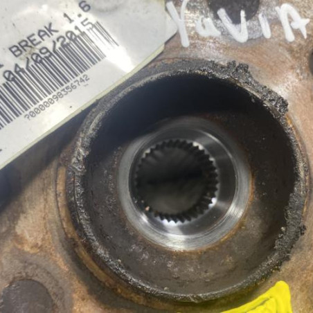 Pivot de moyeu avant droit SKODA OCTAVIA 3